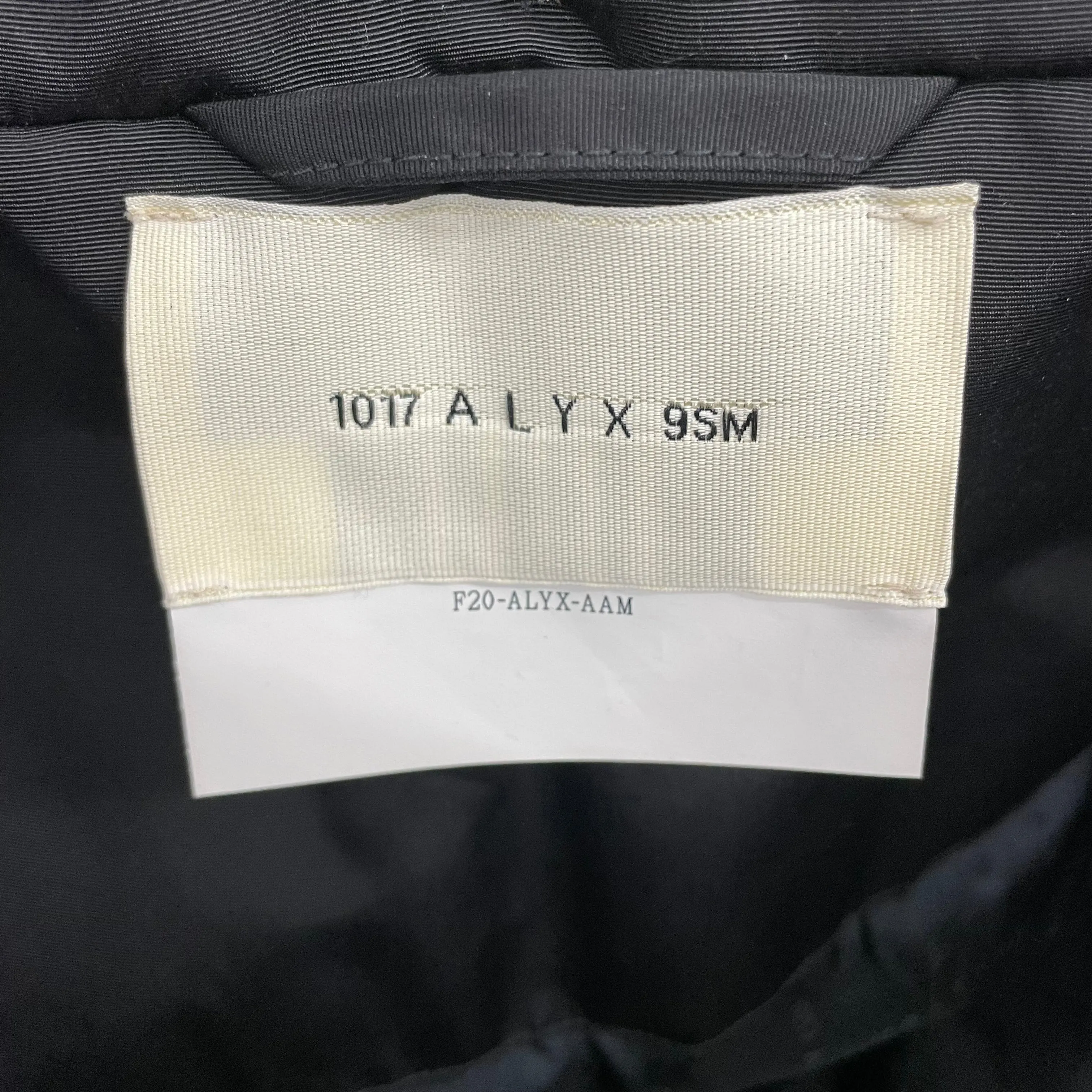 1017 ALYX 9SM(ALYX)/Trench Coat/L/Polyester/BLK/BUCKLE COAT