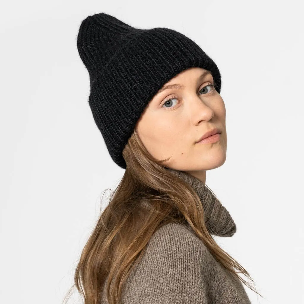 Alpaca Handknit Rib Hat - Black