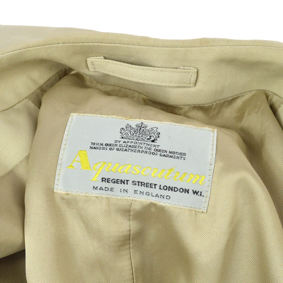 Aquascutum One Panel Sleeves Trench Coat Jacket Beige 02021