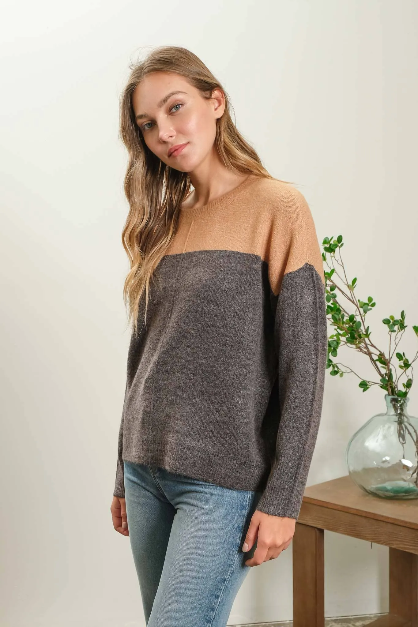 CONTRAST LONG SLEEVE KNIT PULLOVER SWEATER