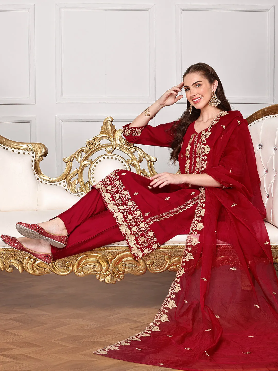 Ethnic Motifs Embroidered Straight Kurta With Trousers & Dupatta