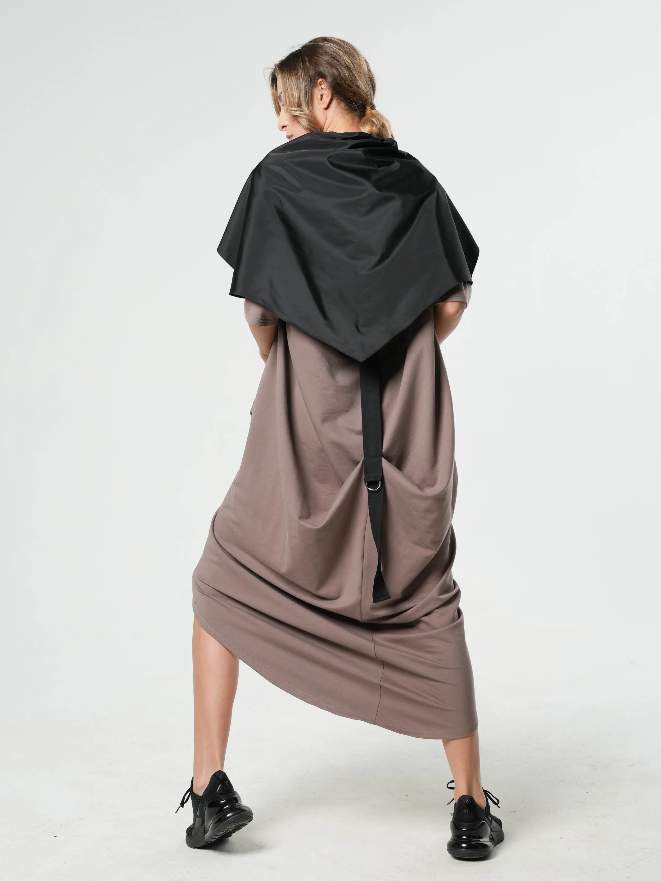 Extravagant Zipper Dress With Shoulder Cape in Moccachino