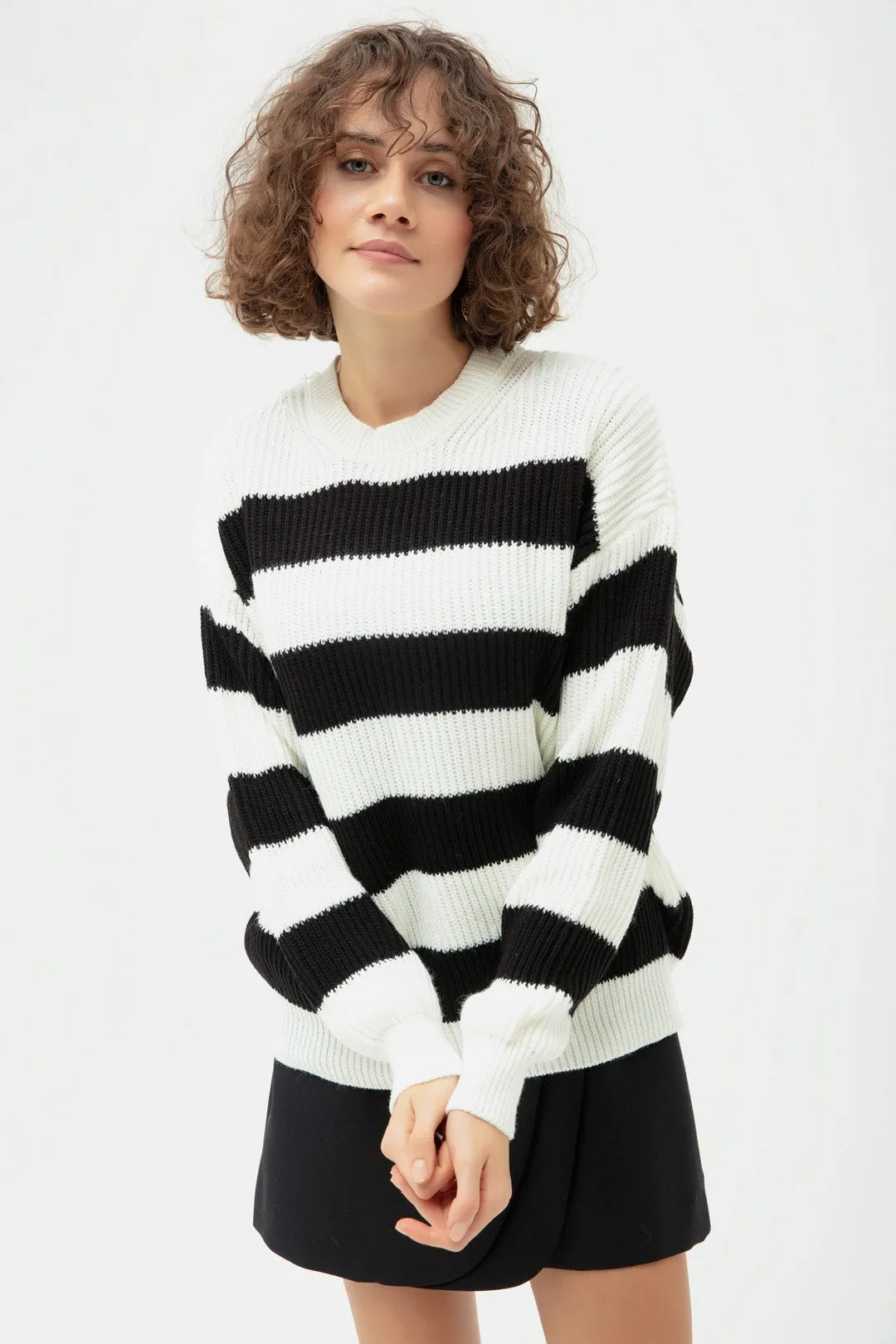 Female Bike Neckline Triko Sweater