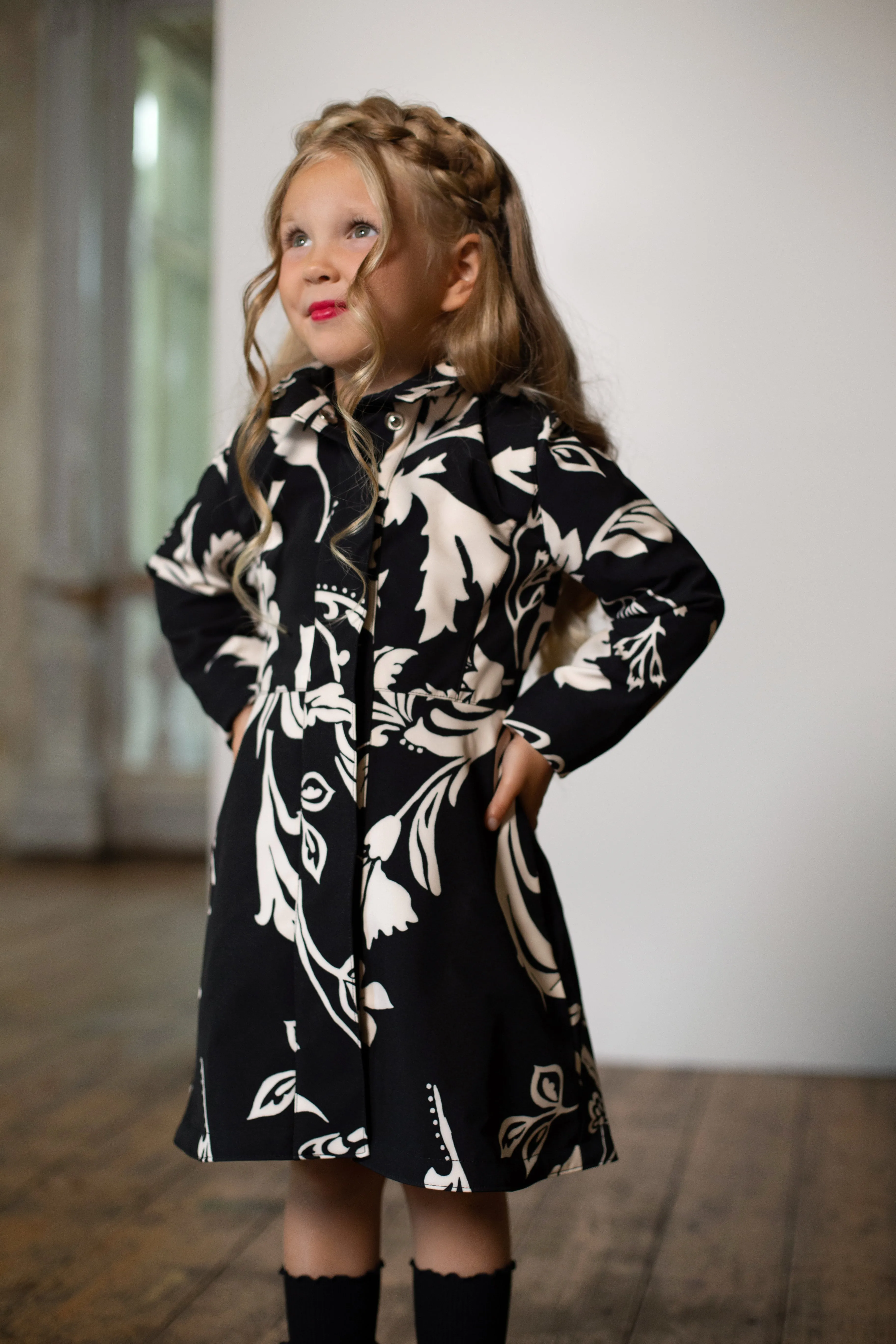 Fitted and Flared Coat for Girls in Black and White | "Blooming Night"