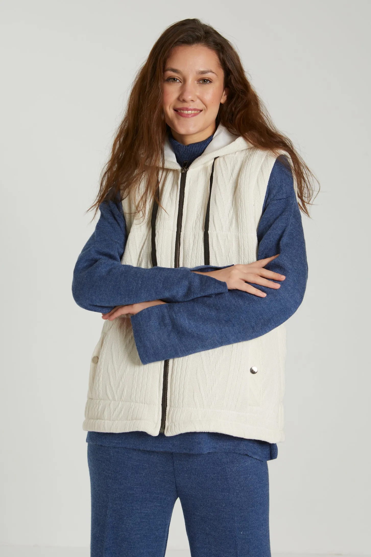 KNIT PUFFER VEST - IVORY