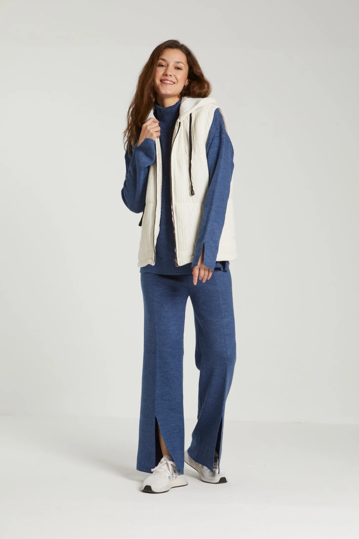 KNIT PUFFER VEST - IVORY