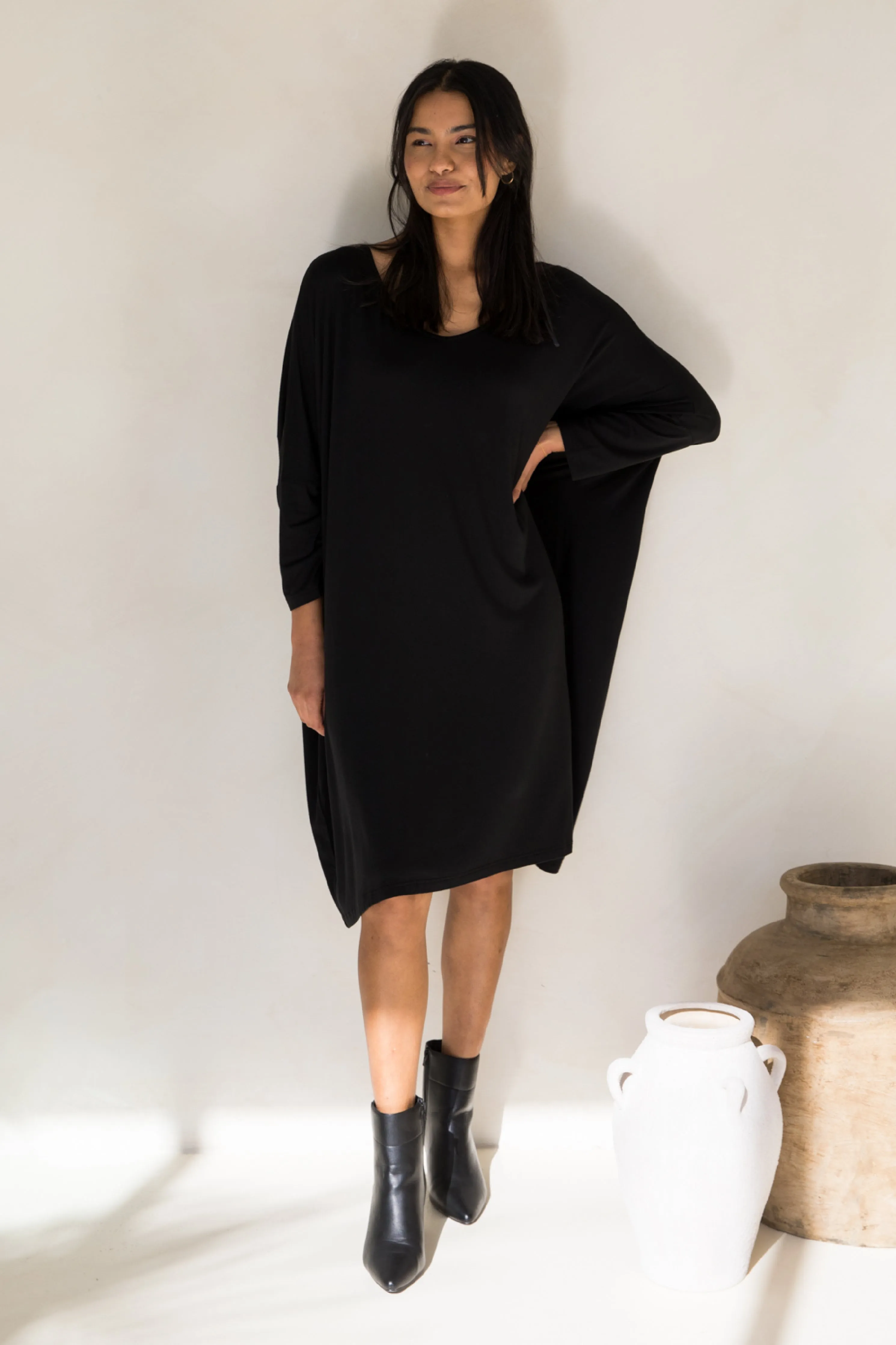 Long Sleeve Nice Dress in Black