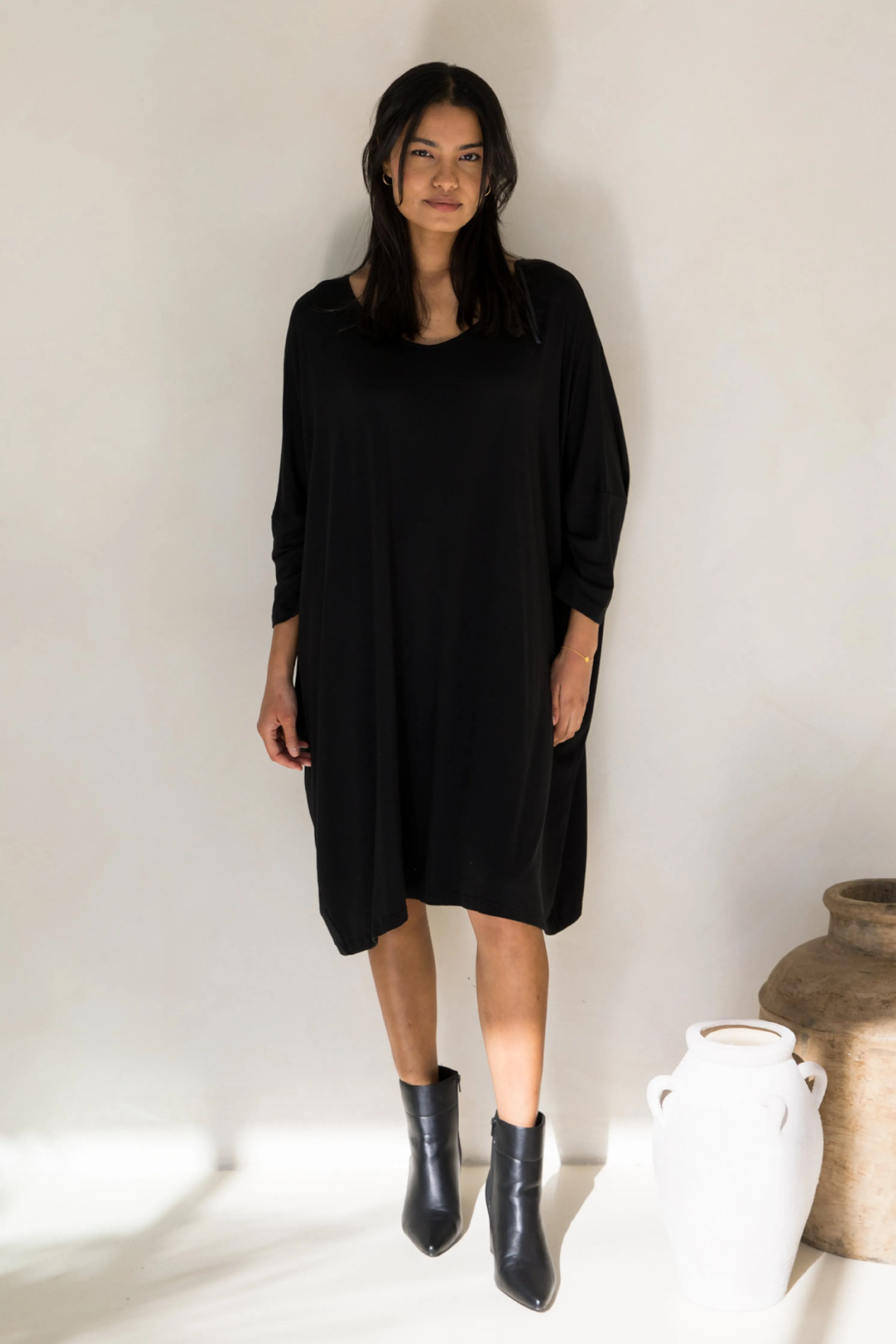 Long Sleeve Nice Dress in Black