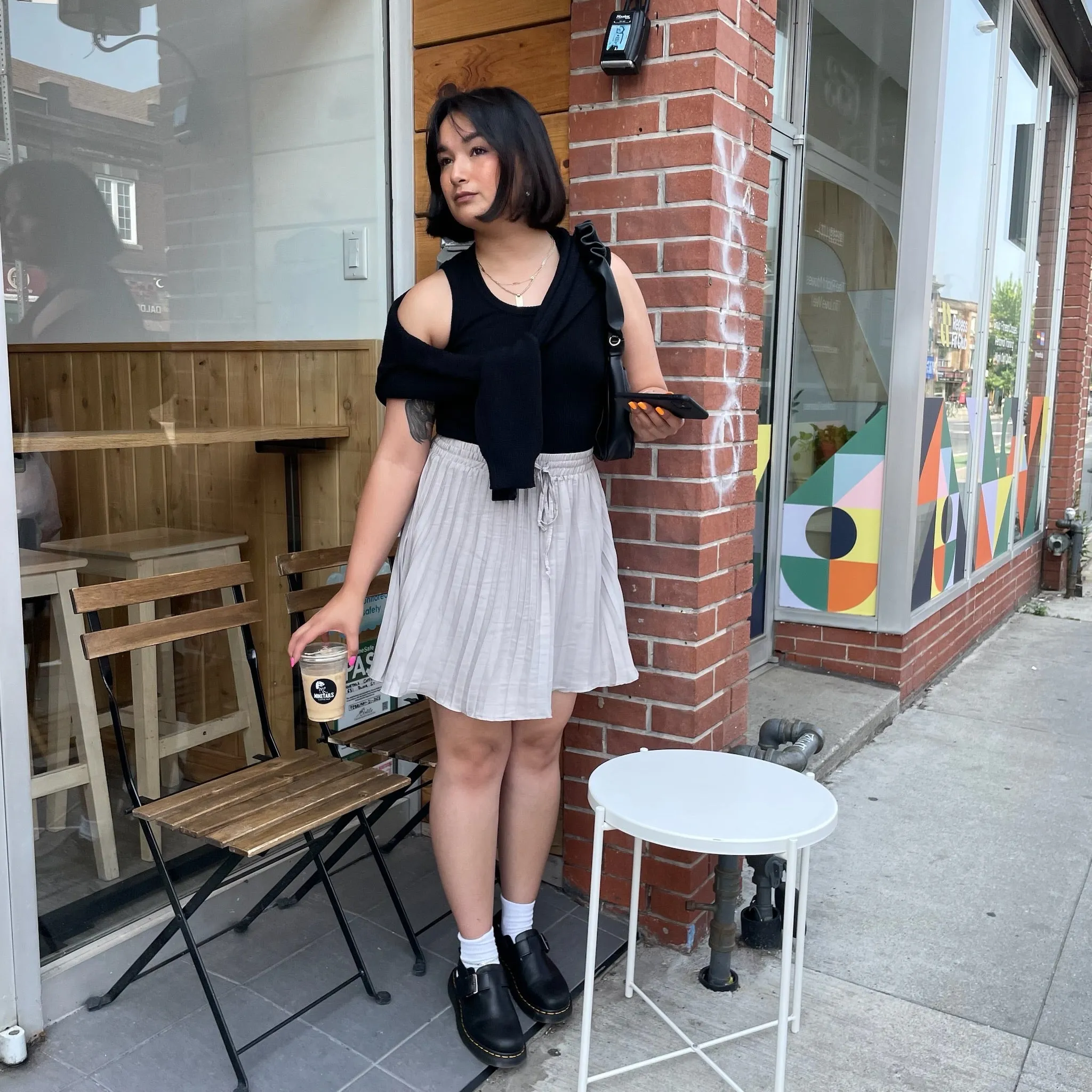 Sure! Heres an optimized title for the e-commerce product:

ROSA Womens Elegant Pleated Mini Skirt - Stylish, Chic, and Versatile Fashion Must-Have

This title incorporates modifiers that highlight the products target audience (women), its style (elegant, chic), and emphasizes its versatility.